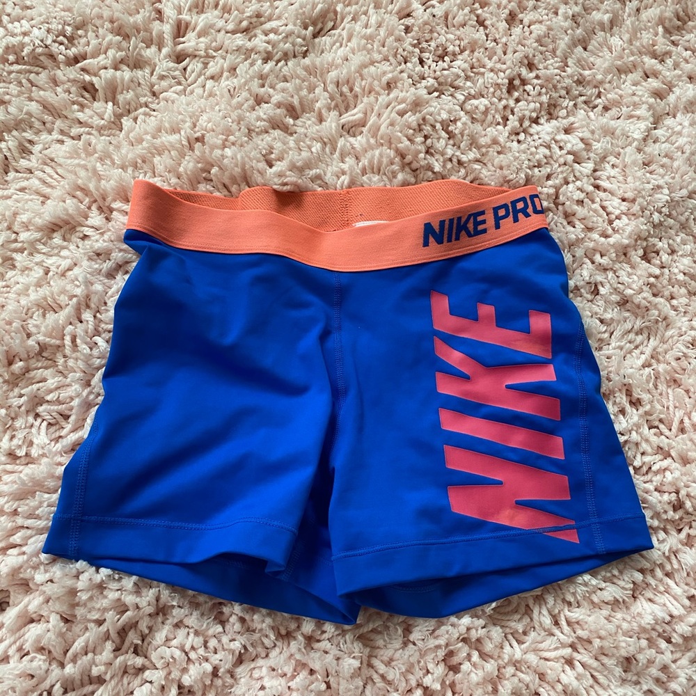 NWT Nike Pro Short